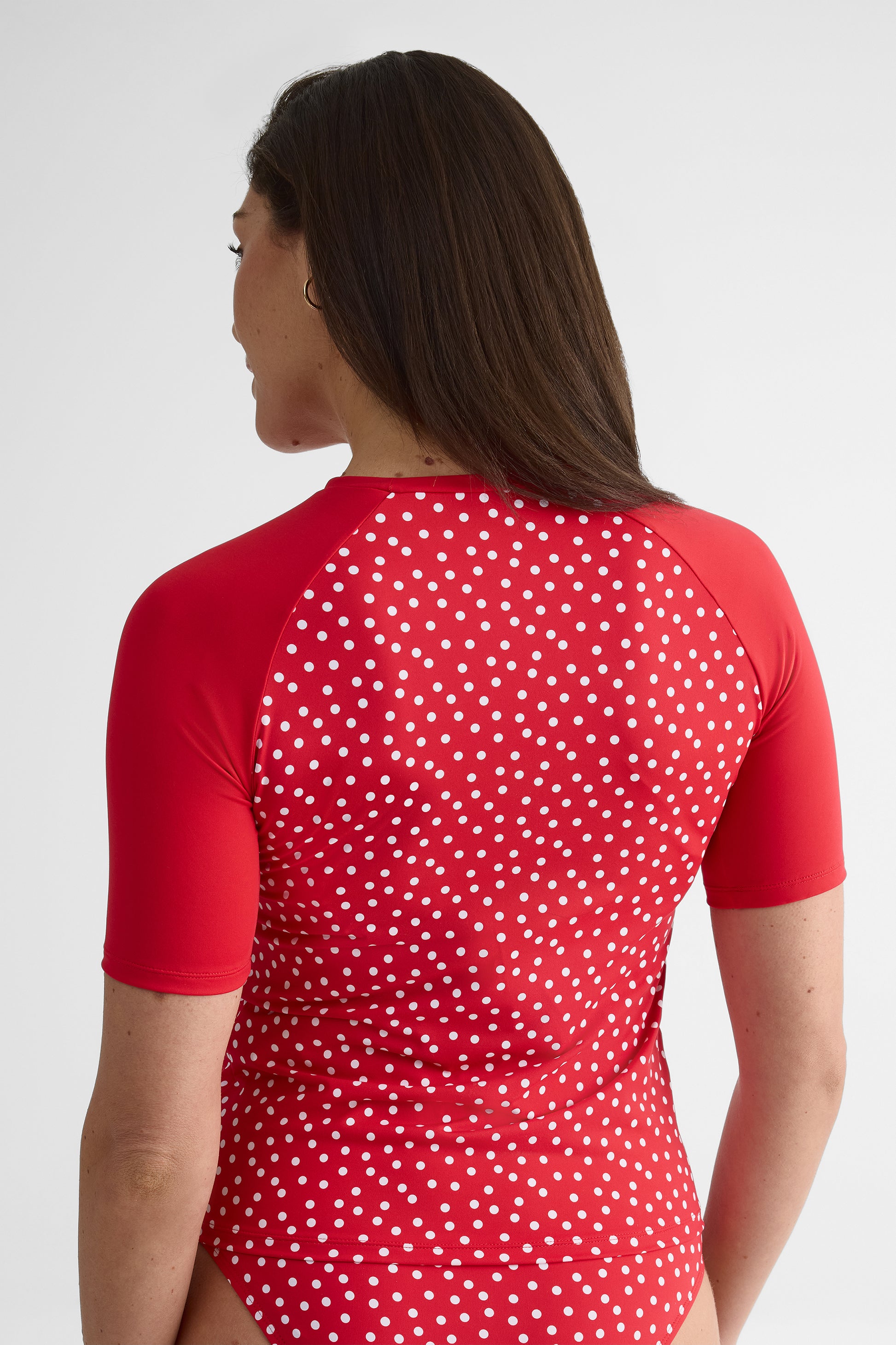 Chandail « Rashguard » à manches courtes - Femme && ROUGE/MULTI