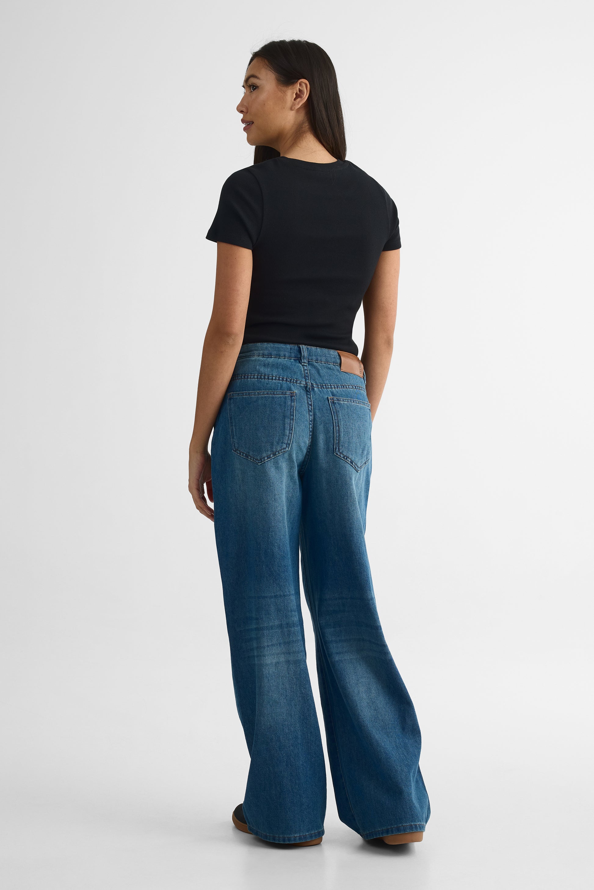 Jeans semi-haut avec cordon – Femme && DENIM MOYEN