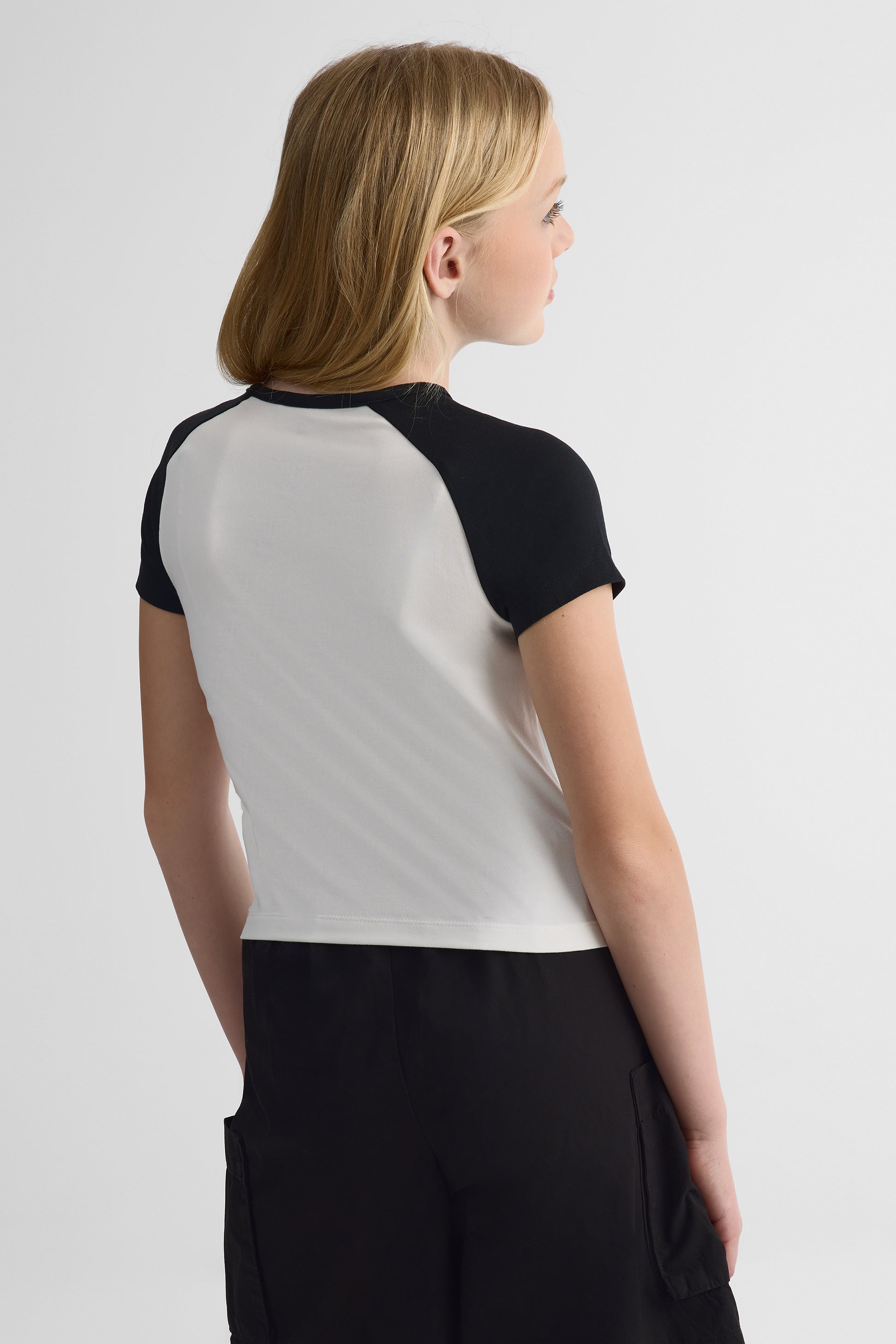 T-shirt raglan imprimé 2/25$ – Ado fille && NOIR