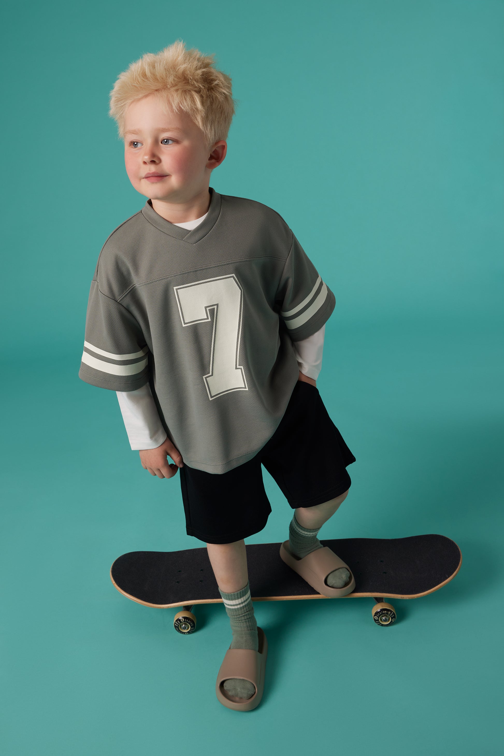 T-shirt à manches courtes - Enfant garçon && VERT DE GRIS